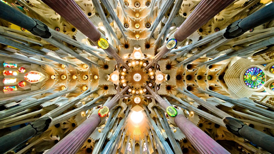 圣家堂（Sagrada Familia）© 安东尼·高迪